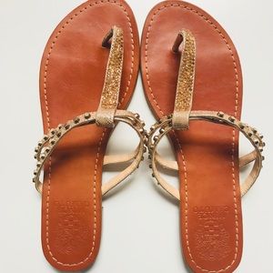 ✔️ V I N C E   C A M U T O  Gold Crystal Sandals
